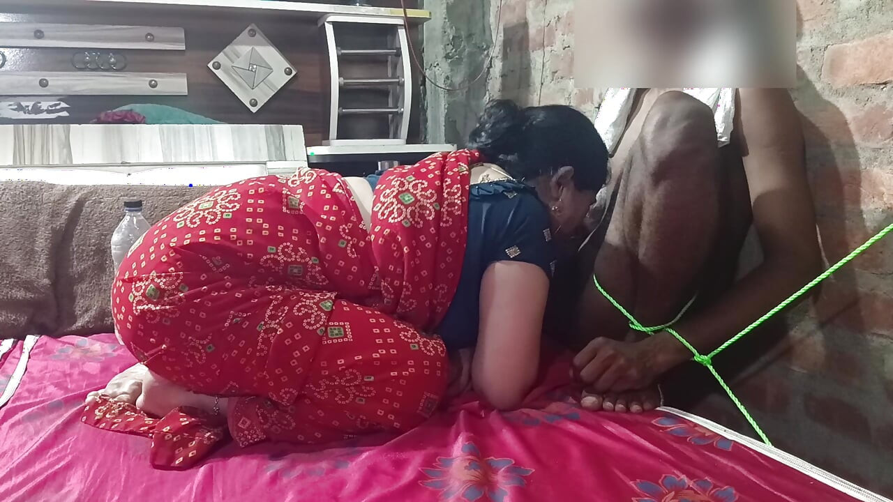 Sister-in-law tied up and fucked her own brother-in-law and masterbated in the room itself.
