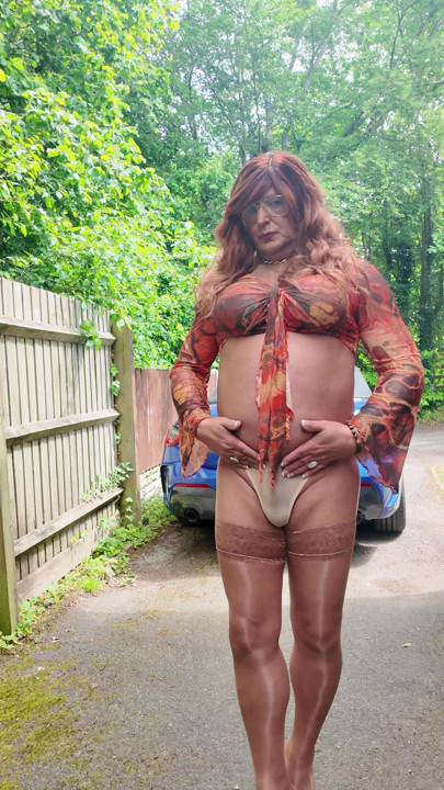 Crossdresser kellycd2022 masturbating in sexy thong stockings and heels | Clip 1