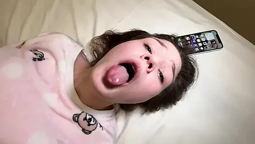 Üvey kız kardeşle kahvaltıdan önce anal seks