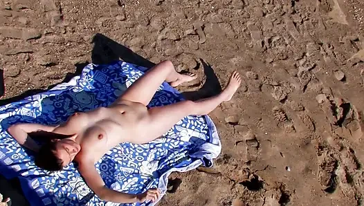 Onu plajdan çek ve evde sik