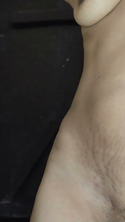 Indian village girl pussy shaving in bathroom | Clip 1