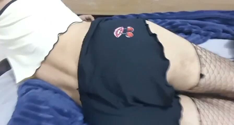 Femboy z Maroka uwielbia dzielić się swoim słodkim, seksownym ciałem