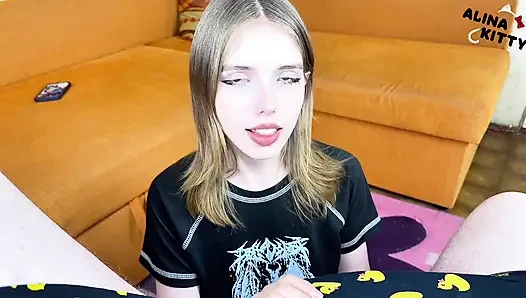 Alt mädchen kam, nachdem sie betrogen hatte, um sich gut zu machen - gab ihr harten sex und gesichtsbesamung