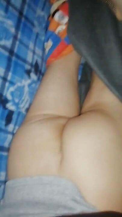 Pantat besar dan memek besar