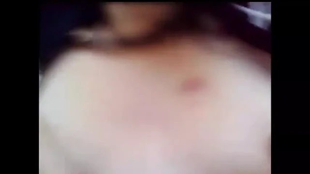 Турецкая учительница в любительском видео