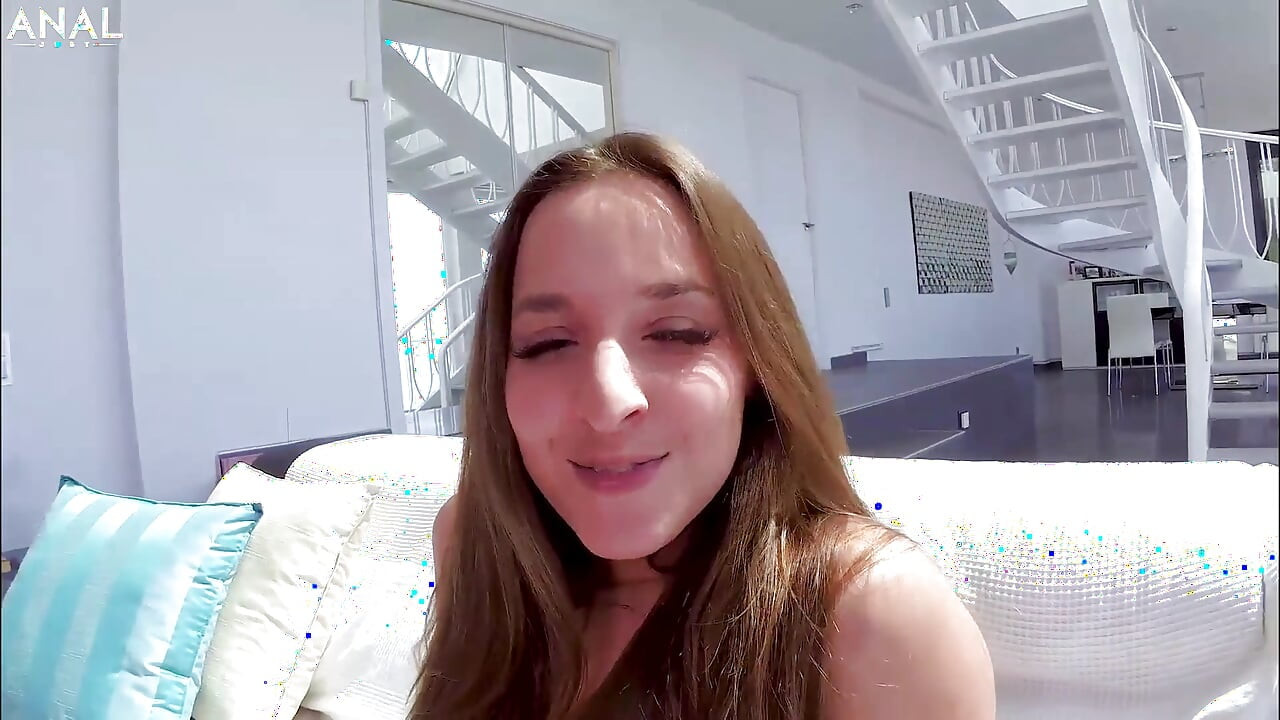 Cheerful Amirah Adara likes huge cock in her butt