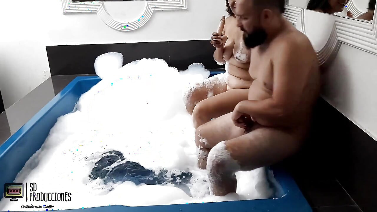 My Stepbrother Invites Me to Fuck and I Want to Feel 2 Cocks and I Use My Toy and I Had a Great Time
