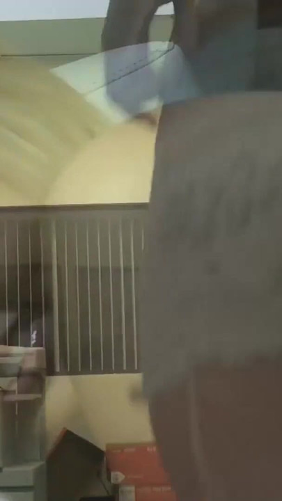 Emotivní okamžik z "teen striptérka ošukaná šéfem! Šukání zadku, kundička"