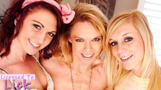 LIZENSIERT ZUM LEcken - Alana Rains wird milf lesbisch
