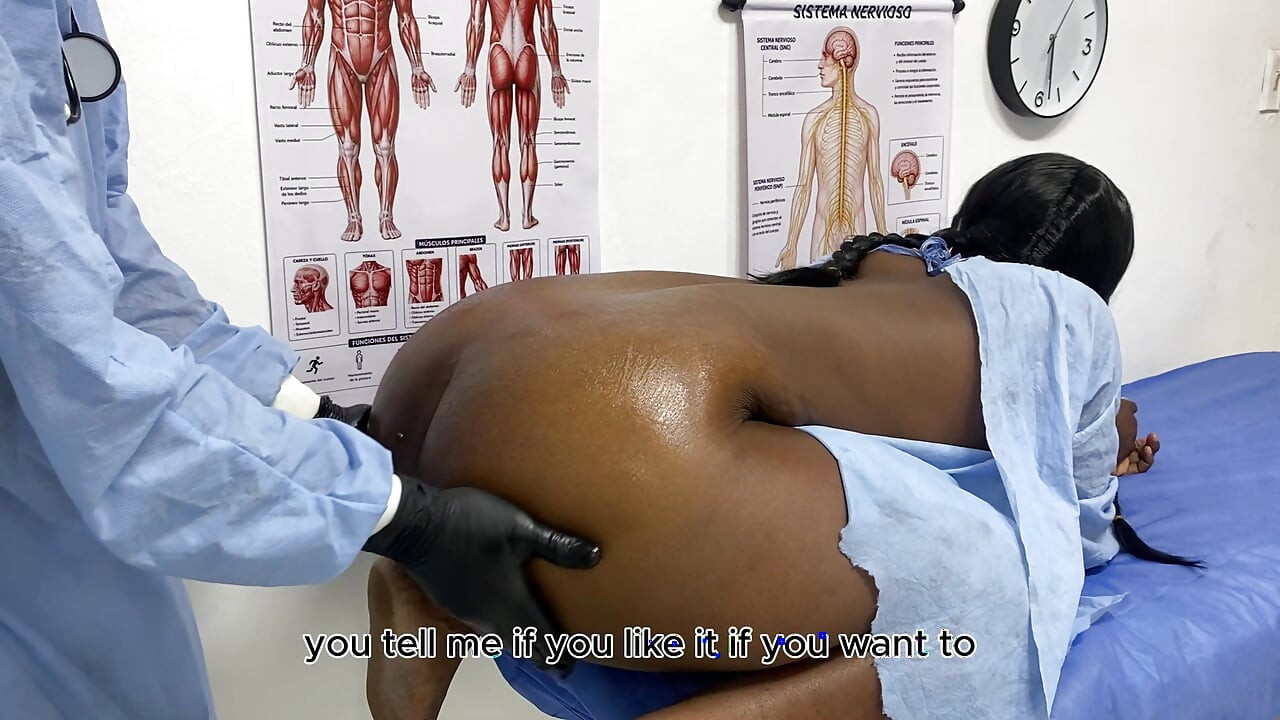 Si Dia pergi ke doktor untuk menukar prostheses dan doktor meletakkan zakarnya ke dalamnya
