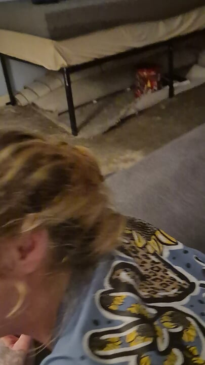 Booty brit deepthroat big dick