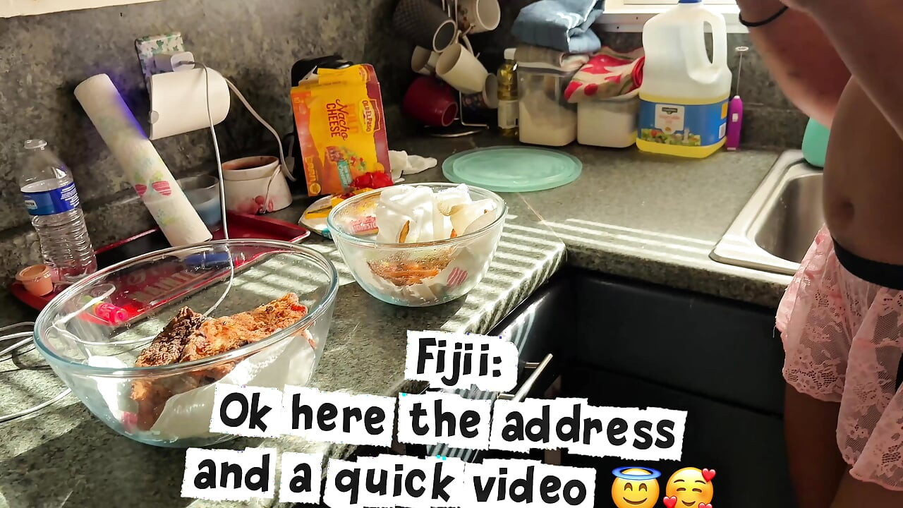 Hot Ebony Making Plates Get Fuck in the Ass and Pussy by Random Guy Online