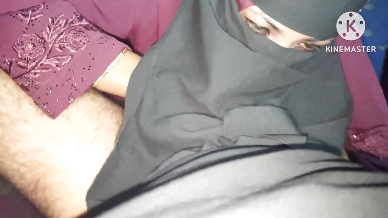 Huzoor'la geçirdiğiniz güzel anlar kalbinizi tatmin etmez.