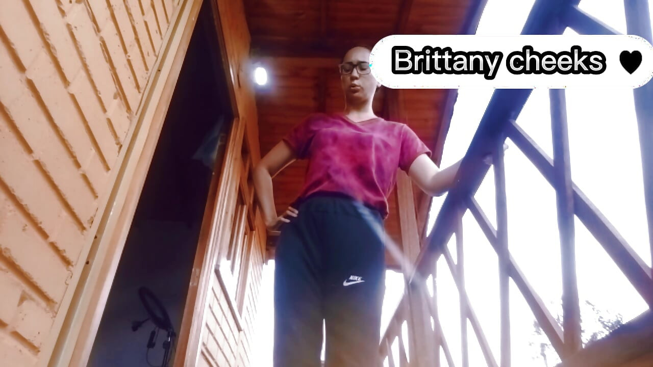 Enjoying The perfect start to the morning with exercise