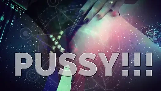 Du bist unter meiner muschi macht! Verehre meine muschi-sklavin! Rieche es!