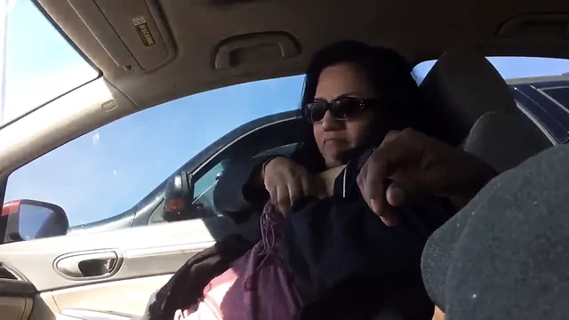 Mature latina gives hand job