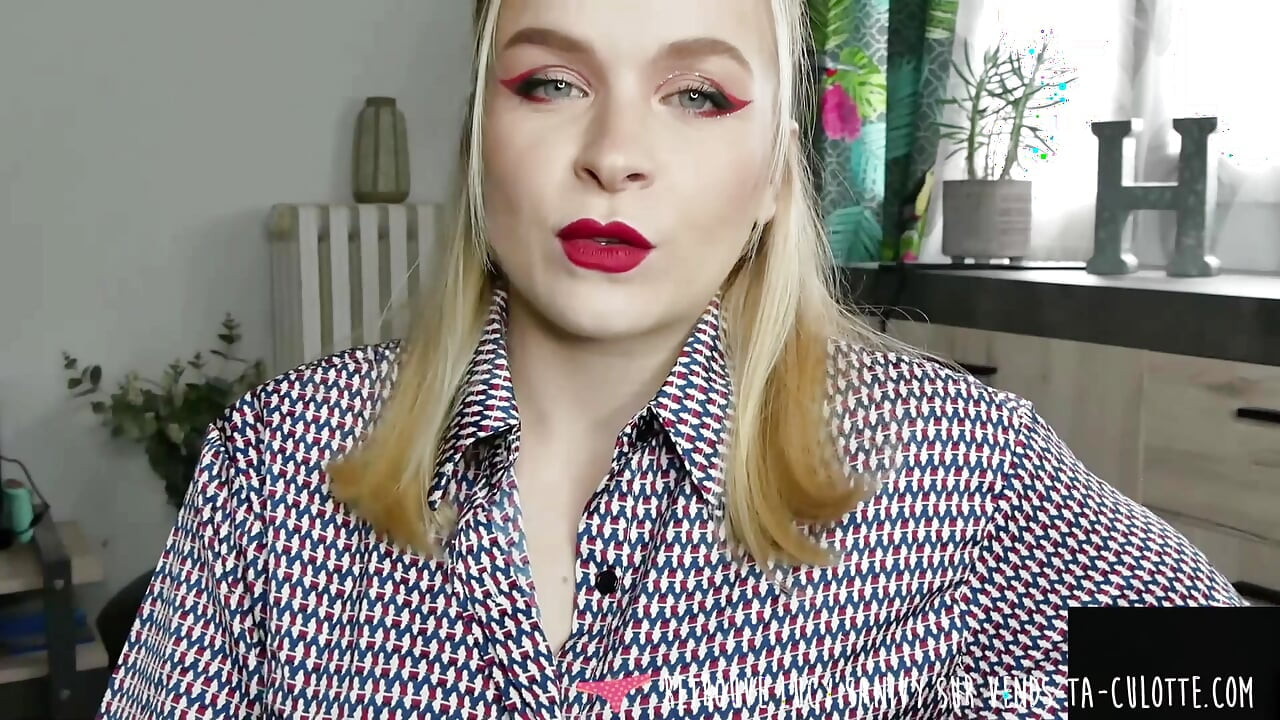 Vends-Ta-Culotte - فتاة فرنسية مذهلة تستمتع بإذلالك من خلال توجيه استمناءك