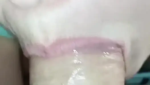 My new stepmom came to visit me at night and gave me a blowjob until I came in her mouth.