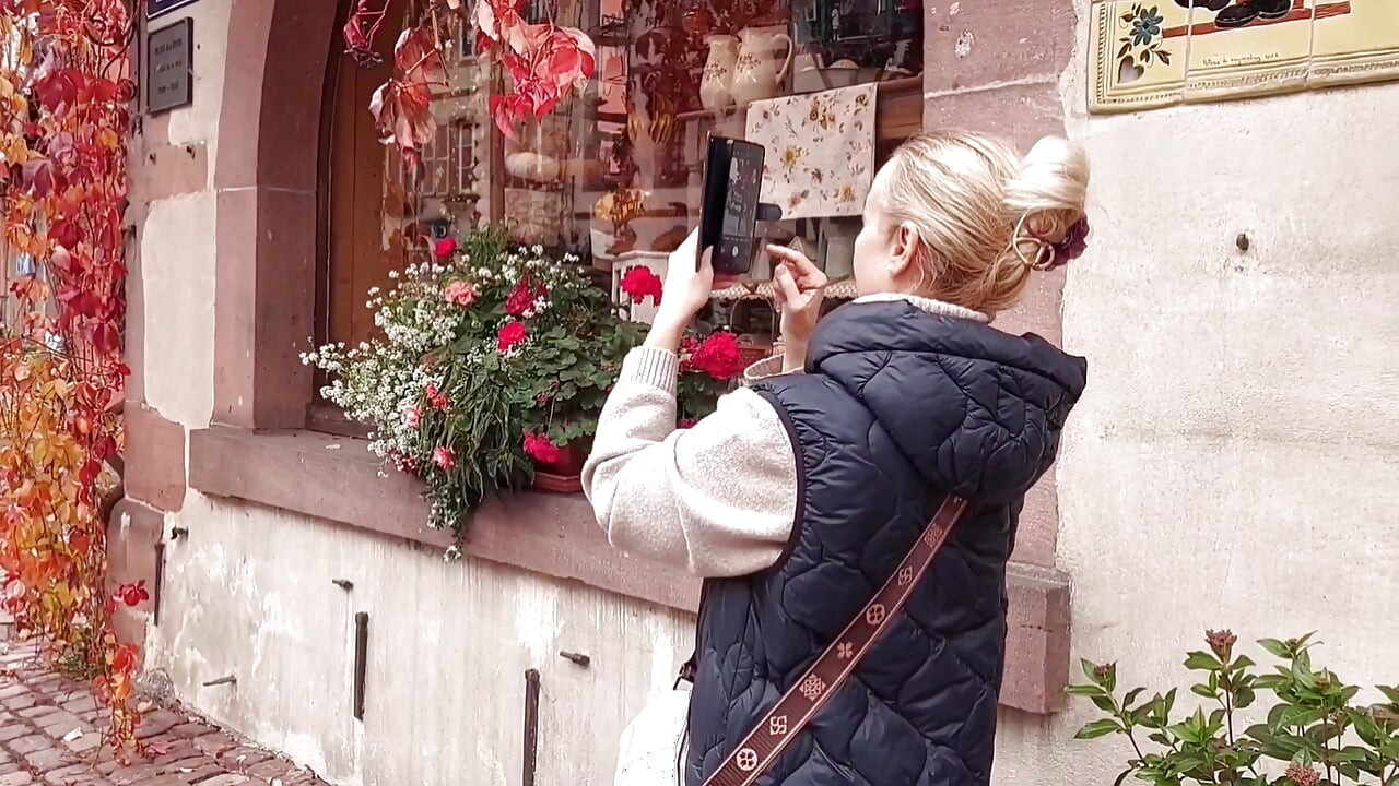 Amateur Blonde Reife Ehefrau Genießt Sex