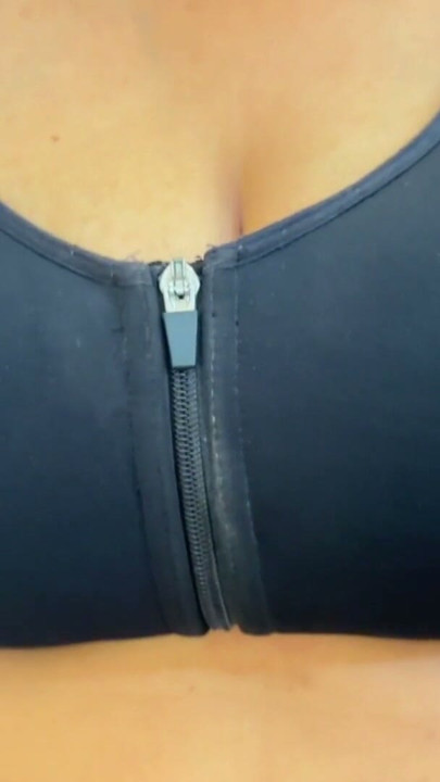 (Real Badi gand wali maggi ko mast chudai) 18+ Hijab Muslim Teen girl was brought home from the street & fucked by a Hindu Guy | Clip 1