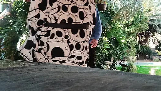Spaß Im Garten Haben, Blondine Lutscht Schwanz
