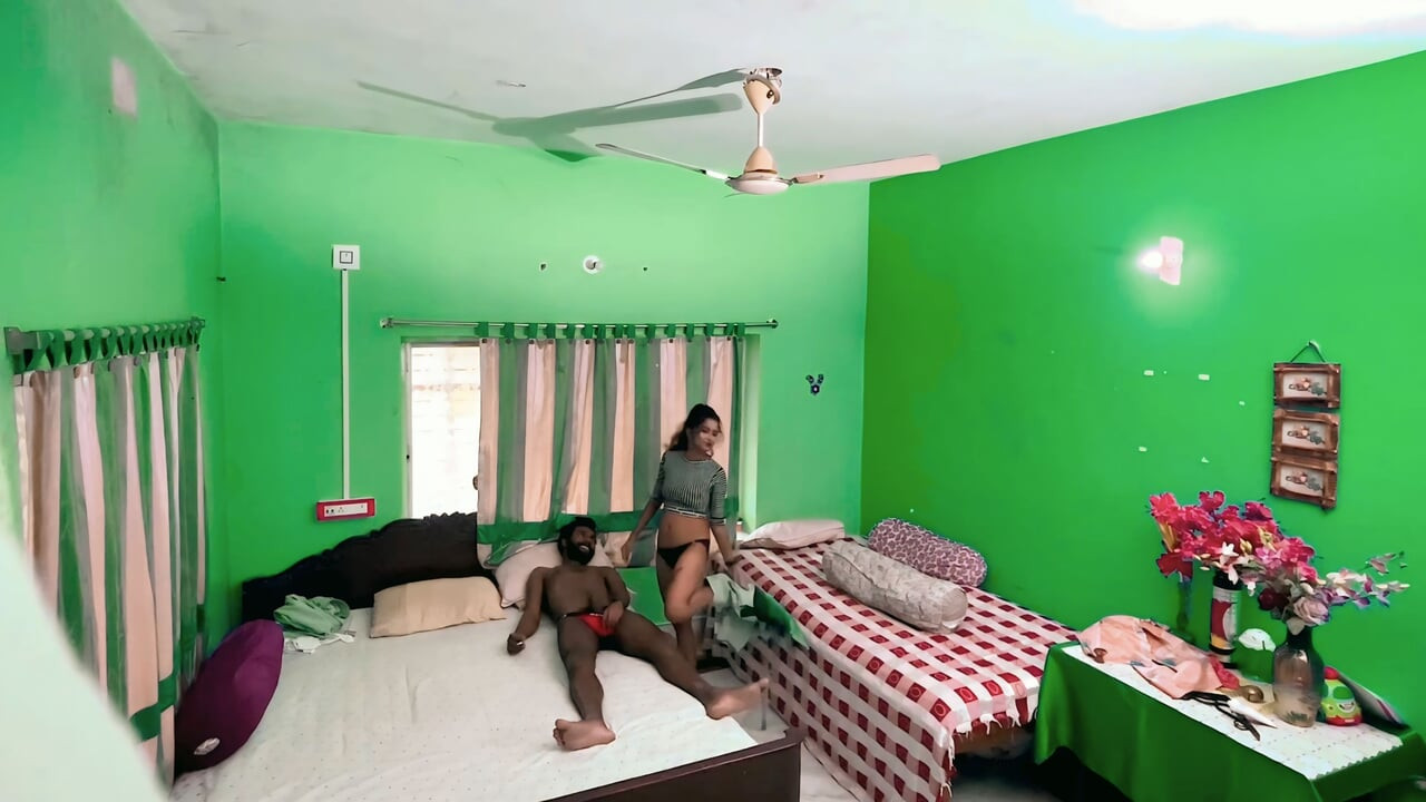 Hotel room ka video hua leak  ke sath ka