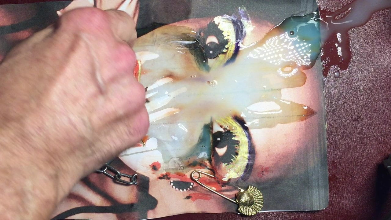 Sperma-Tribute für versaute Sassi