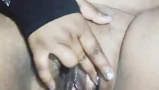 Savita bhabhi desi fingert indische desi schwarze muschi genießen savita bhabhi