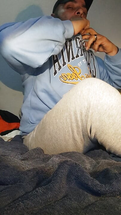 Dirty Socks, Piss and the Dirtyjunkbro. Hammer!!!