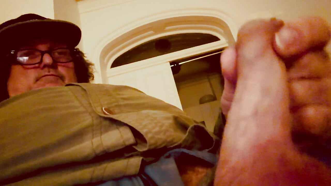 daddy’s penis ejaculates