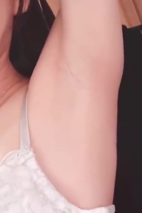 Secret Footage Captured with a Petite Beauty in Ultra-close Detail, Revealing Every Secret Expression