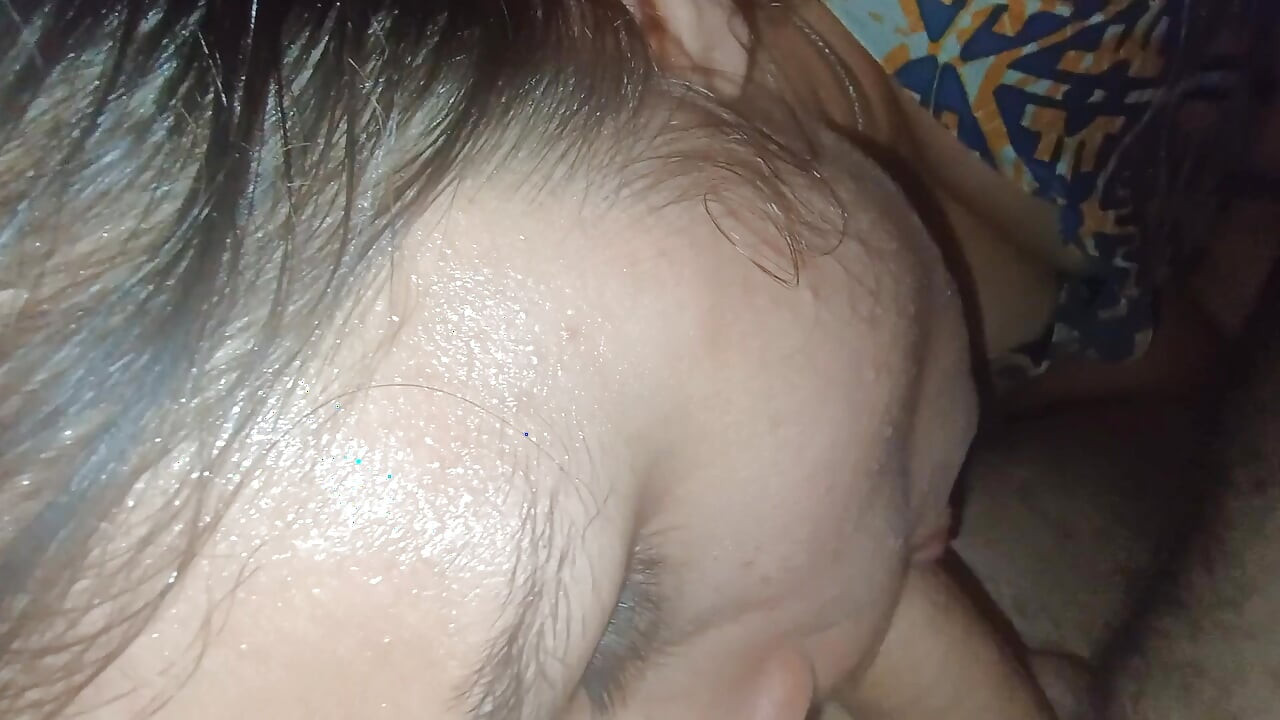 My girlfriend is the queen of dick sucking, sucking cock with lust and closed everything