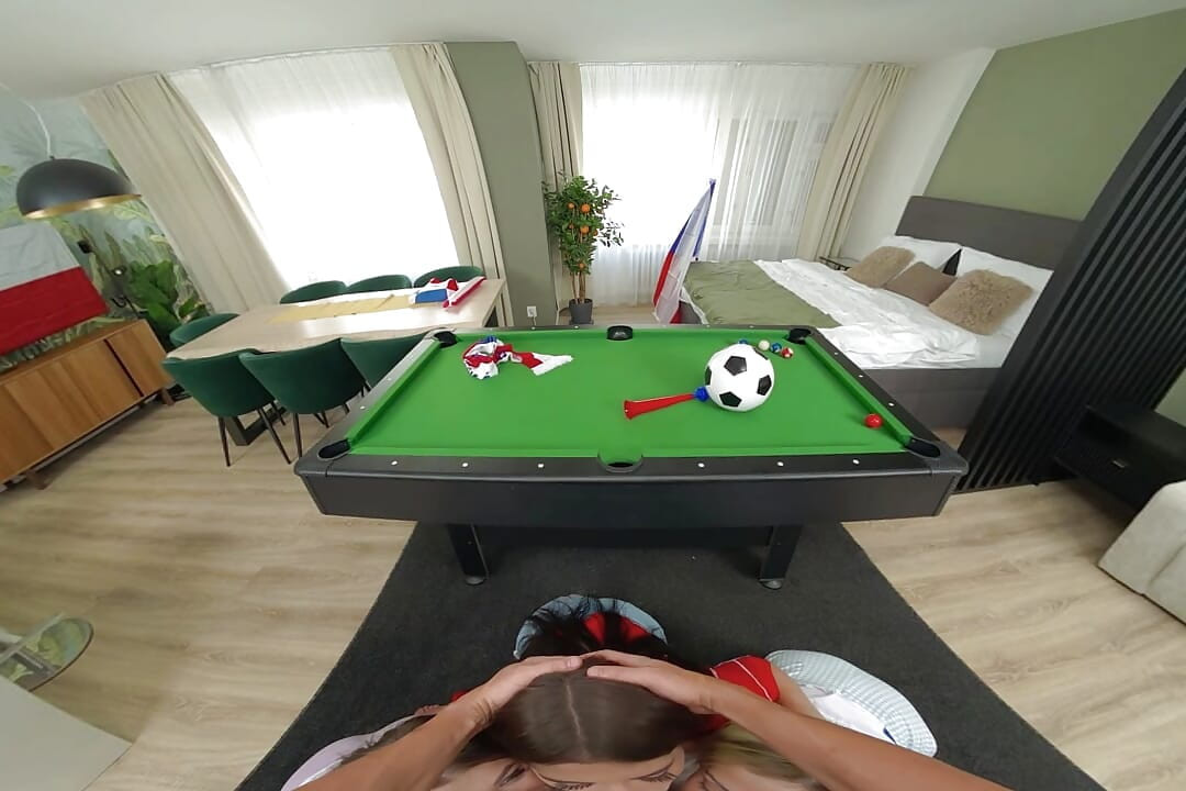 Penggemar Piala Dunia terangsang, foursome epik