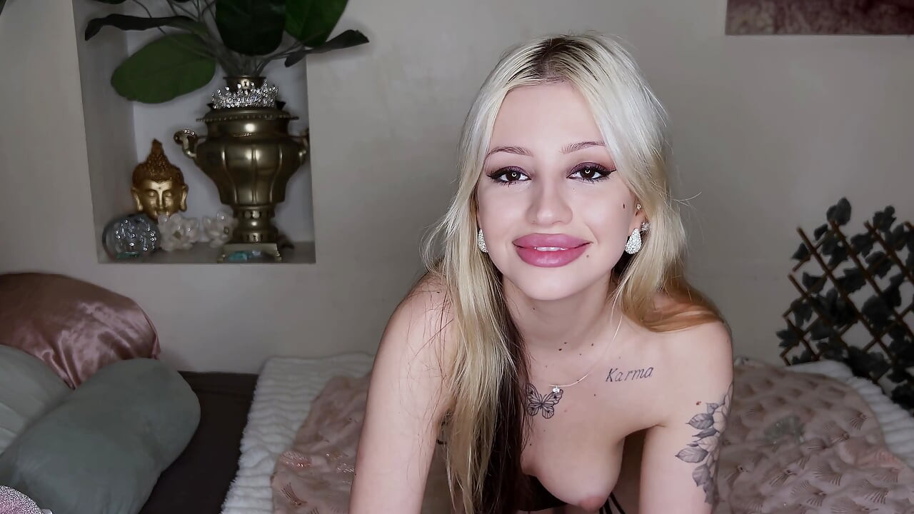Curang Pada Isteri Awak Dengan Nympho Blonde Ini - 10x Lebih Baik DaripadaNya