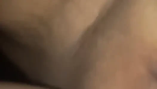 Komşum beni kocası çalışırken davet ediyor