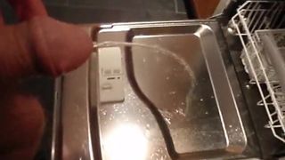 Me pissing in school dishwasher
