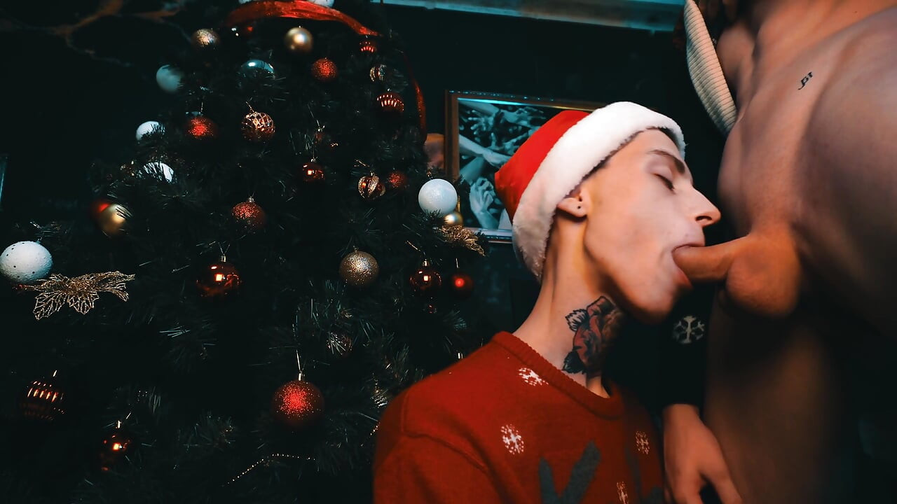 I almost mistook my boyfriend for a Christmas tree! fuck before christmas