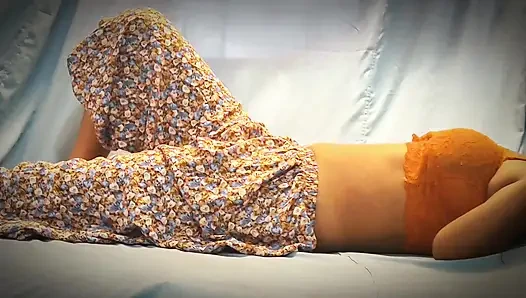 Bangladeschische romantische sexy heiße freundin reitet auf ihrem freund