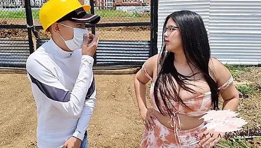 I Have Sex with the Painter of a Construction Site and He Explodes His Cum in My Face - Savannah Watson