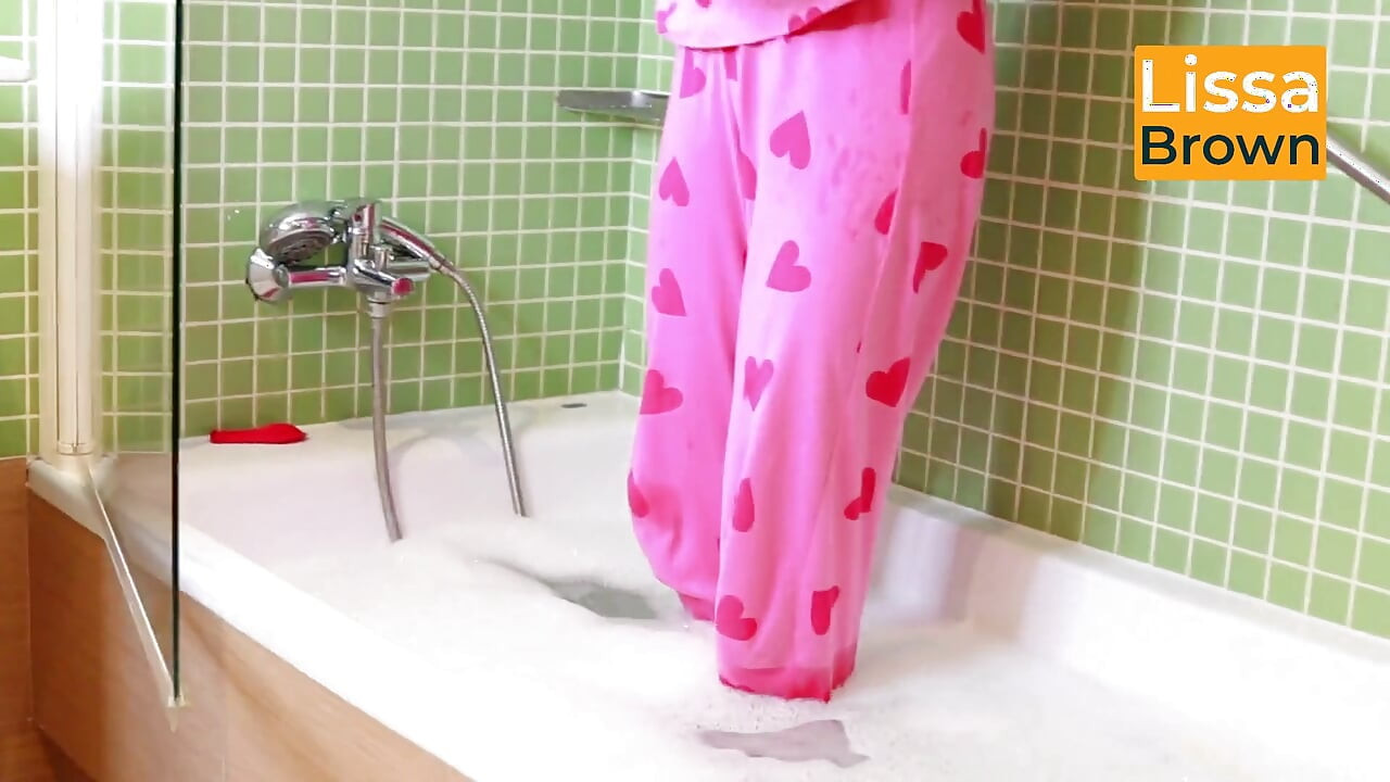 Pink Pijamas in Bubble Bath and Balloon