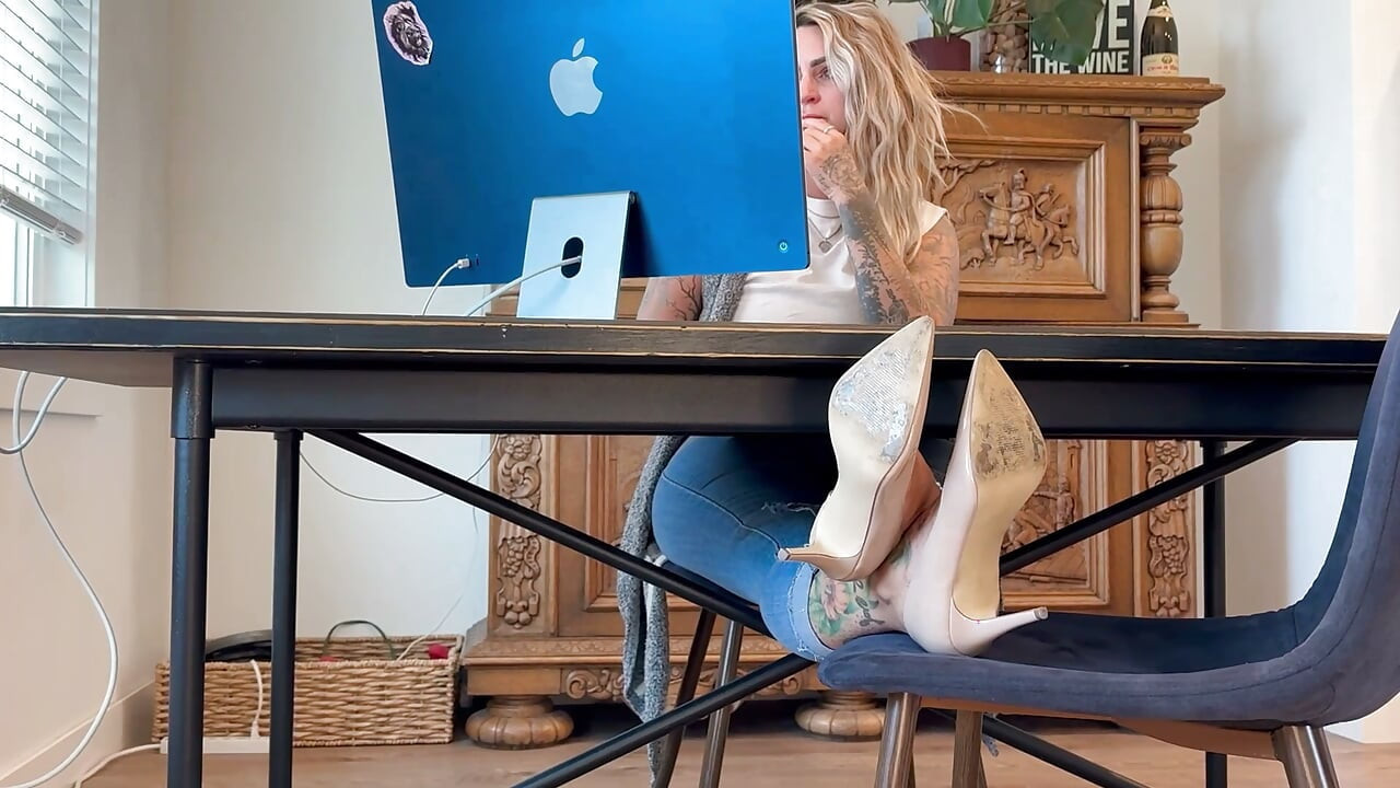 Foot Fetish Fantasies: The Soft Sweaty Sweet Taste Of Teacher (PREVIEW)