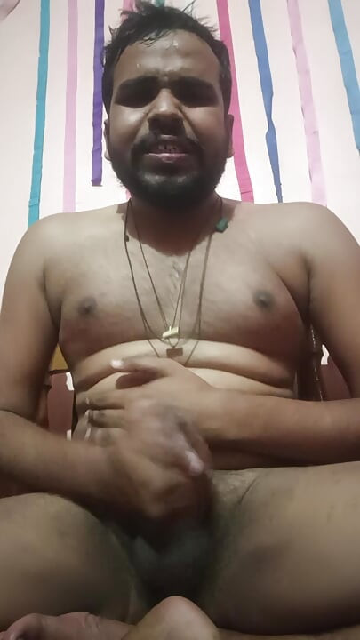 Ismart หนุ่มอินเดียคนเดียว Ismaatdeva ถูกช่วยตัวเองอย่างหนักบนโซฟา