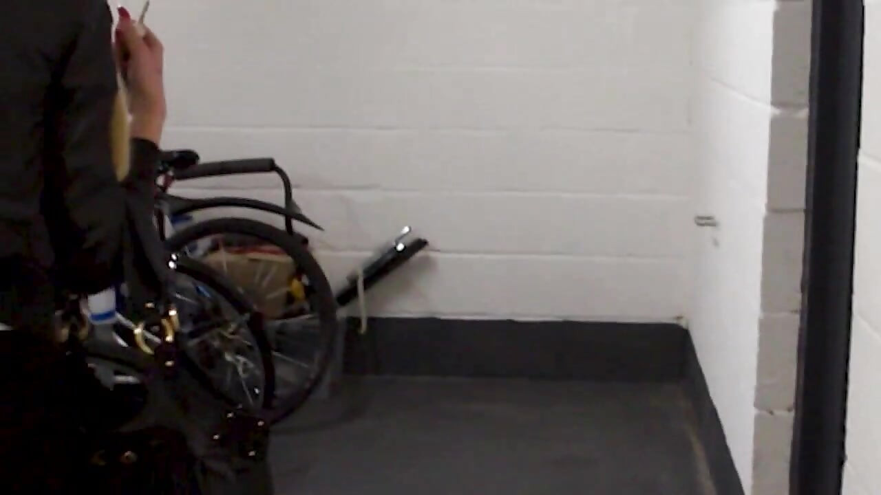 Teen Blonde Dogging Blowjobs and Big Facials