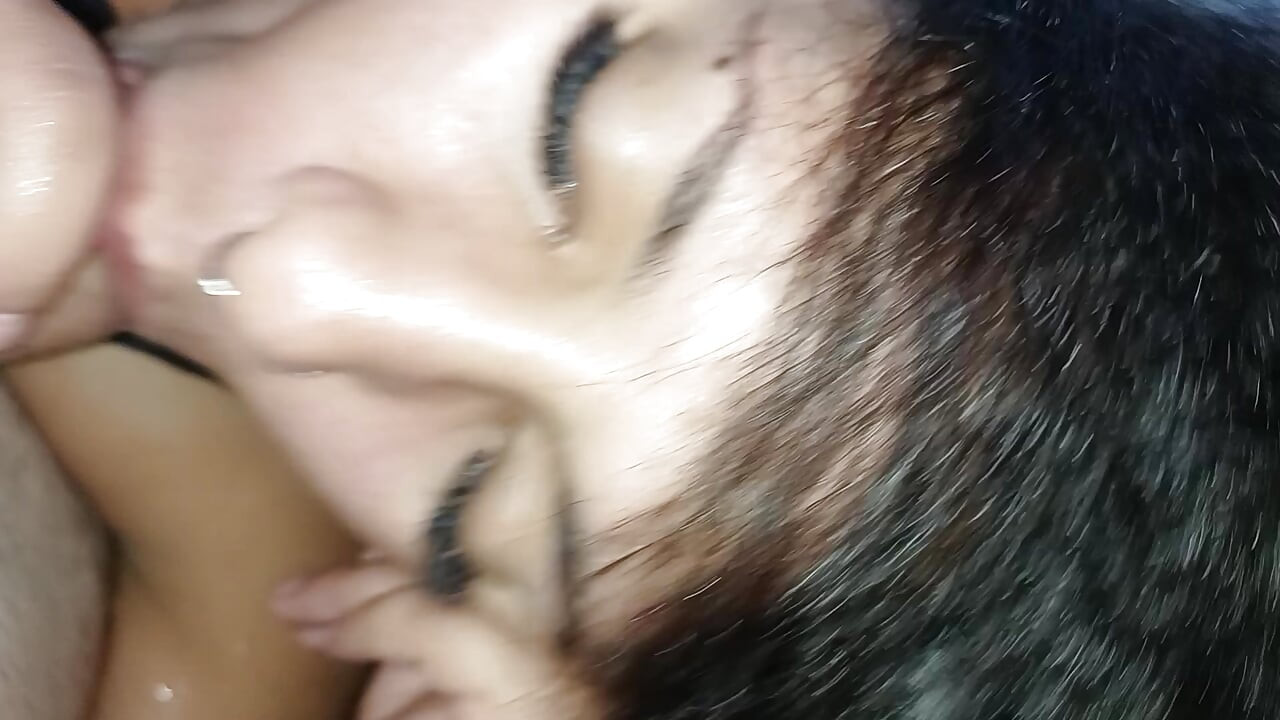 WANKING COCK IN EVERY WAY, SHE LOVES TO MISTREAT A COCK