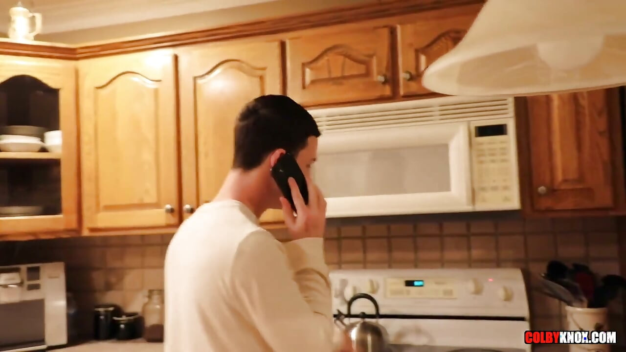 Scream: a Colbyknox Parody - Bareback