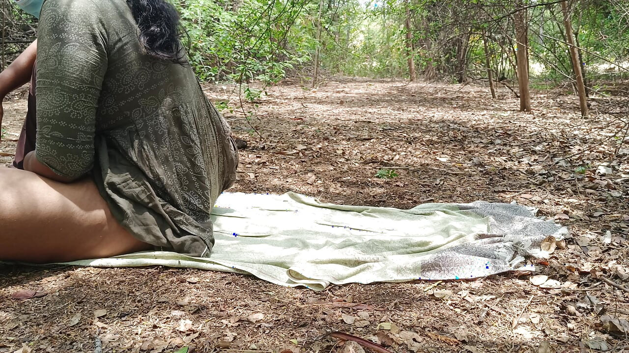 Hot fuck in Forest