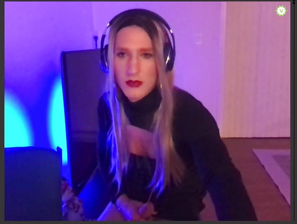 Super sexy mariquita sola masturbándose en cam