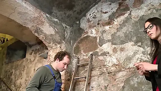 Ateşli Alman kızlar her iki delikten de sikişmeyi seviyor