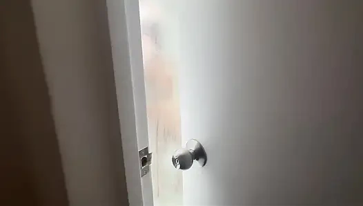 POV - Колумбийская Любительская Пара Занимается Быстрым Сексом В Душе