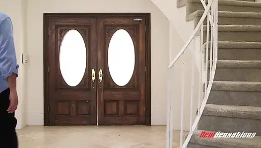 Gina Valentina - üvey babasının küçük bebeği